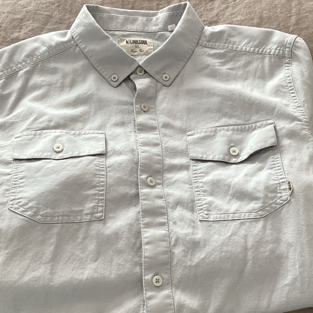 Linksoul Men's Light Gray Casual Button-Down Shirt